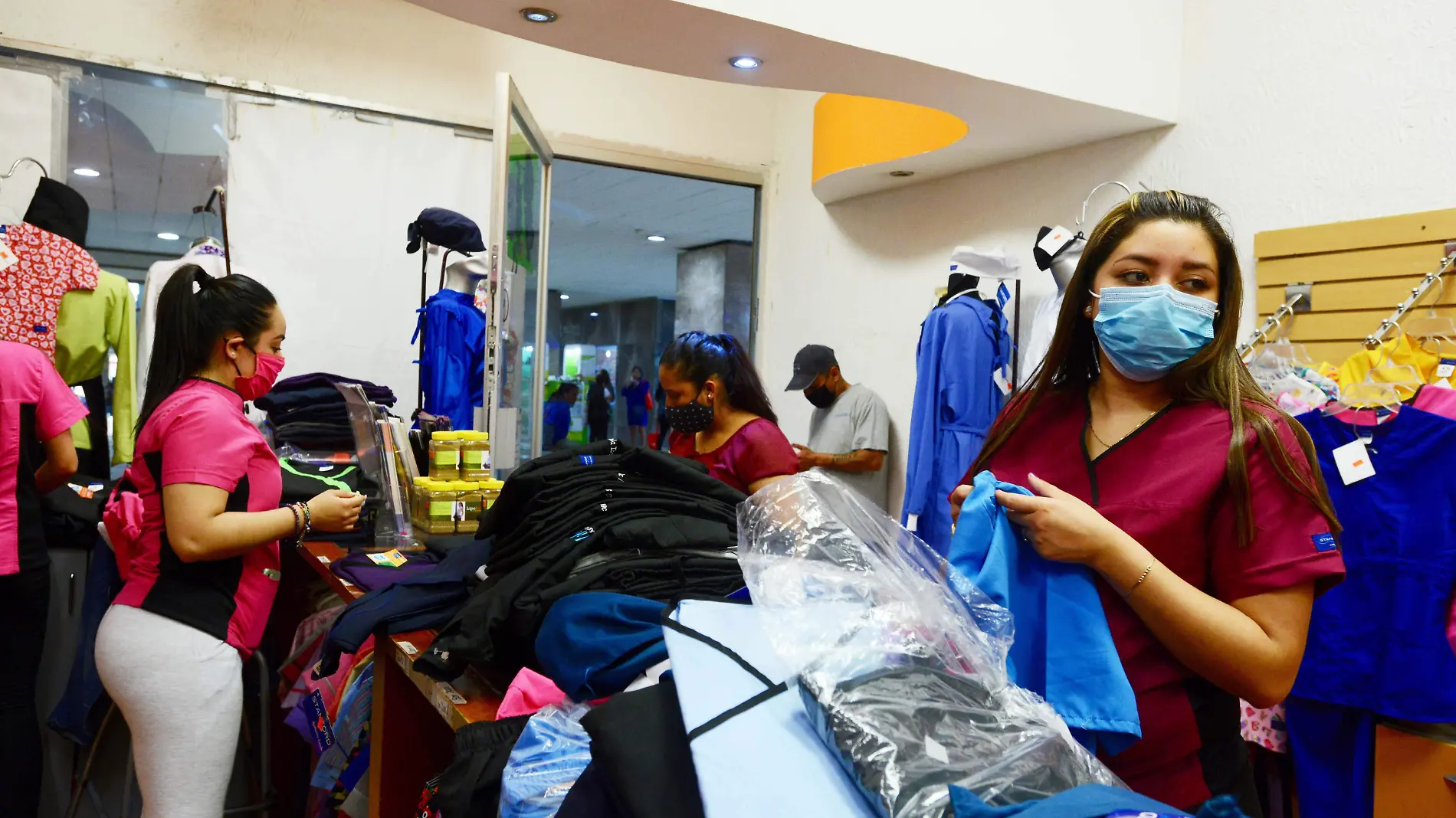 MUJERES TRABAJANDO _ LOVERA-14.jpg